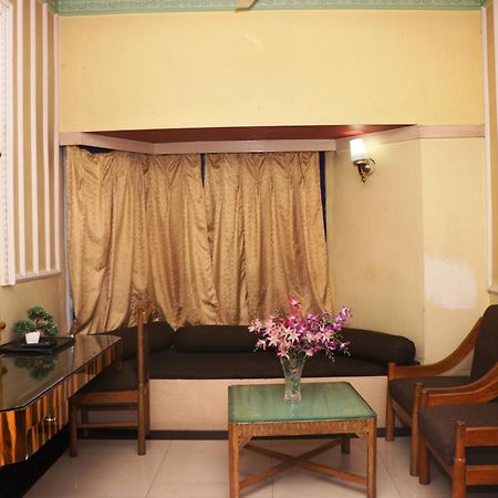 Hotel Samrat International Патна Екстериор снимка