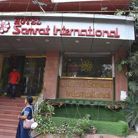 Hotel Samrat International Патна Екстериор снимка