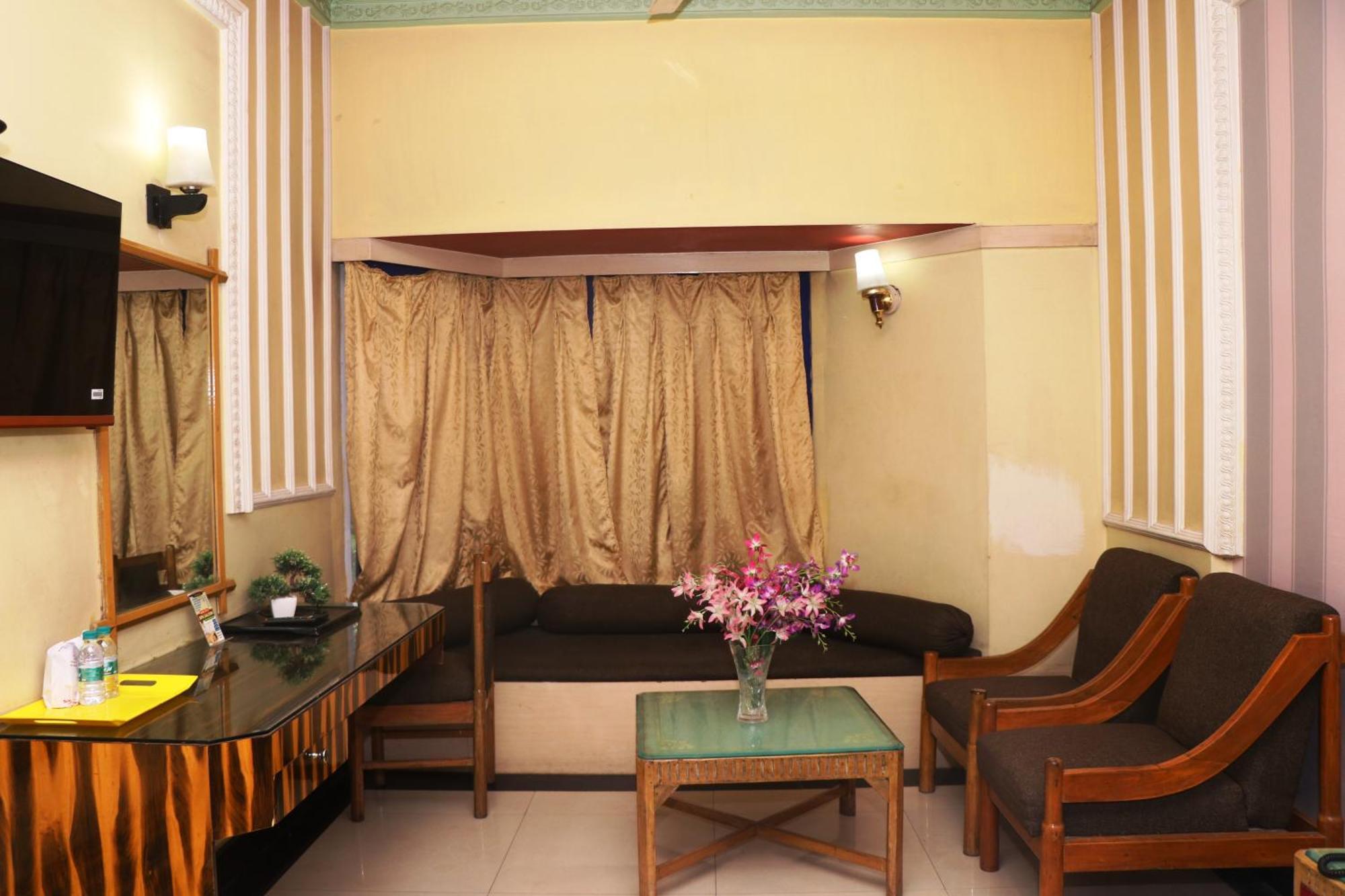 Hotel Samrat International Патна Екстериор снимка