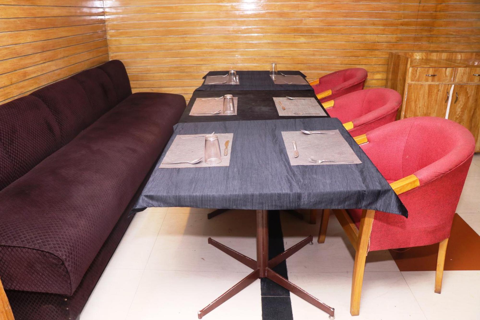 Hotel Samrat International Патна Екстериор снимка