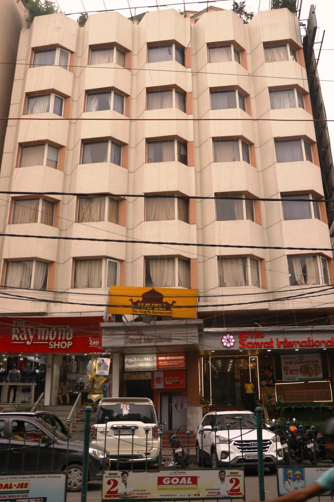 Hotel Samrat International Патна Екстериор снимка