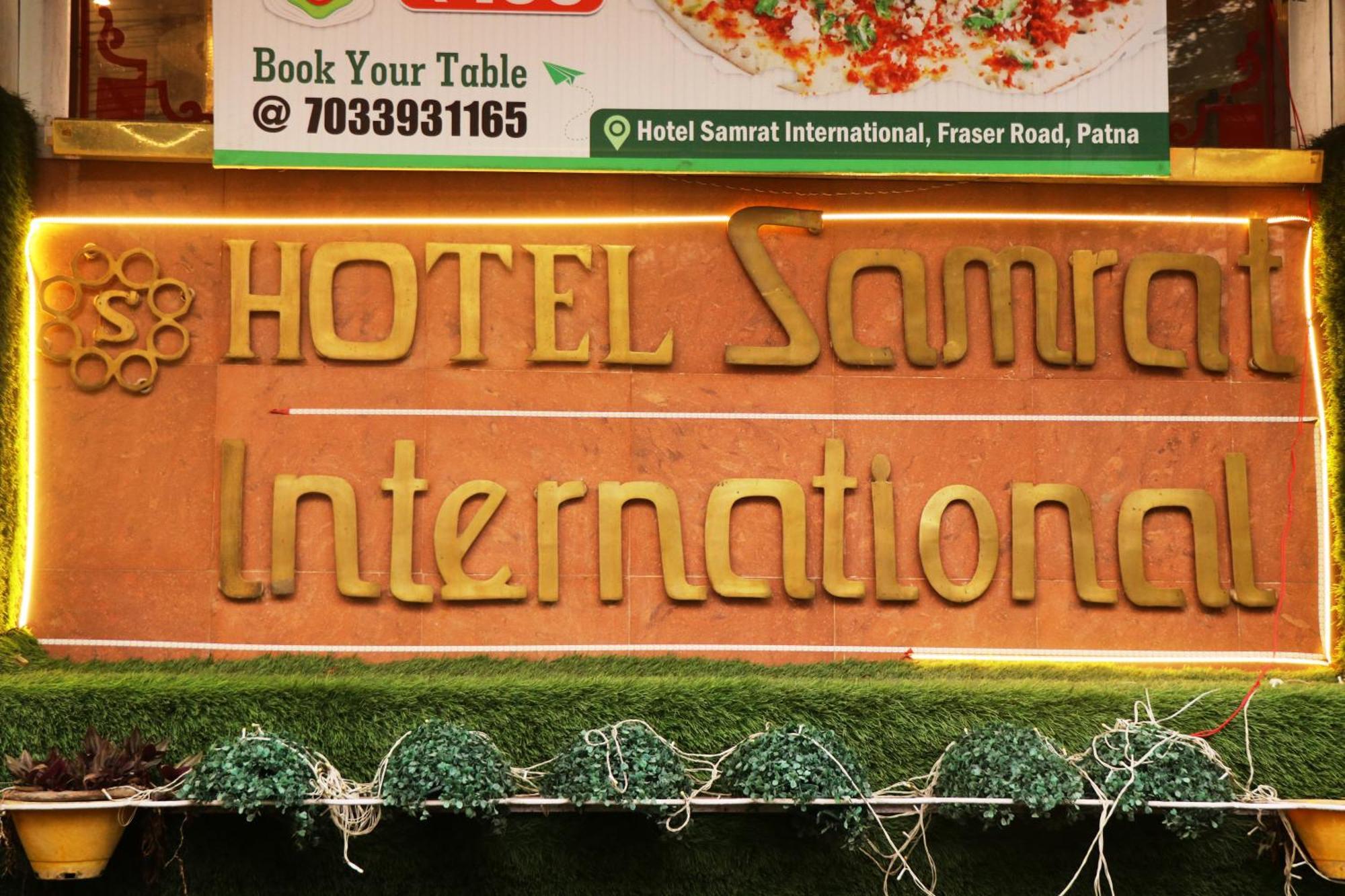 Hotel Samrat International Патна Екстериор снимка