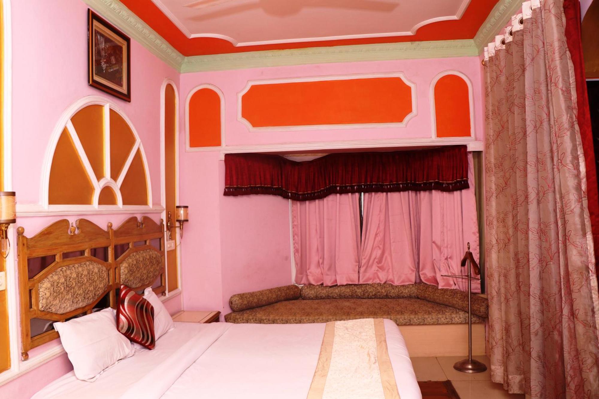 Hotel Samrat International Патна Екстериор снимка