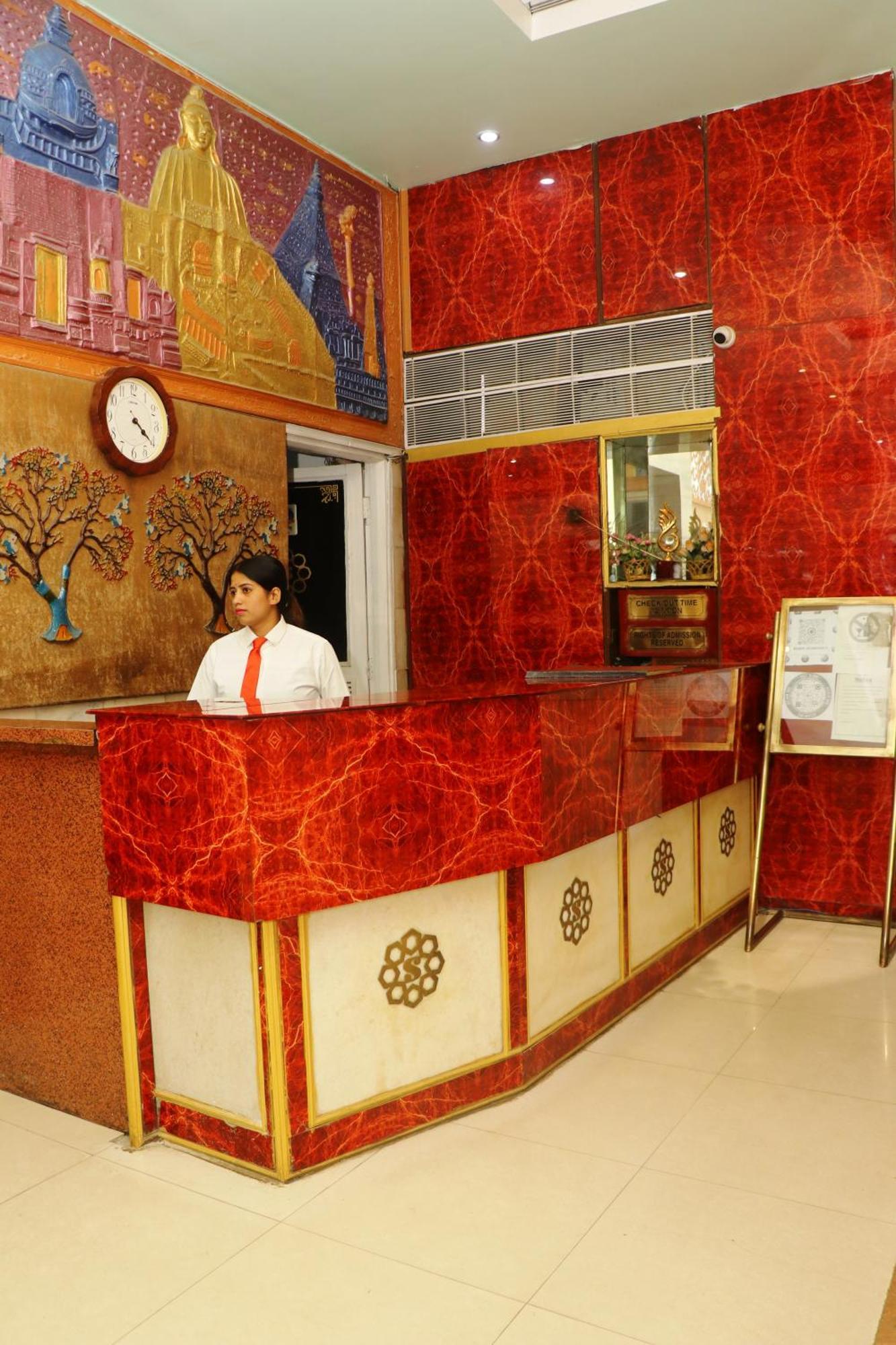 Hotel Samrat International Патна Екстериор снимка
