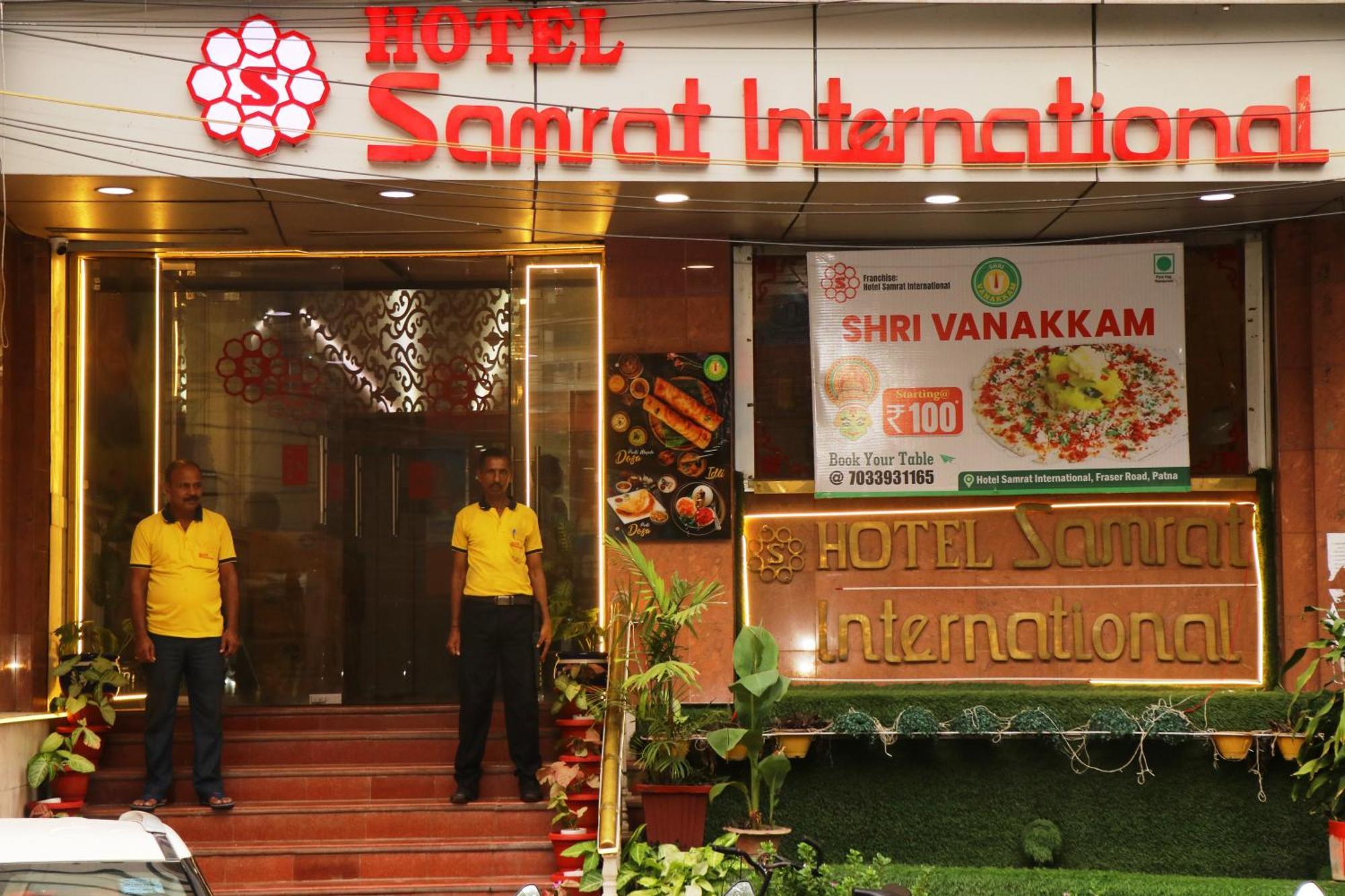 Hotel Samrat International Патна Екстериор снимка