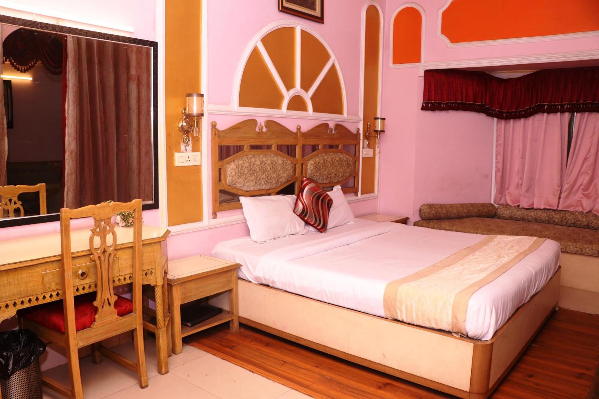 Hotel Samrat International Патна Екстериор снимка